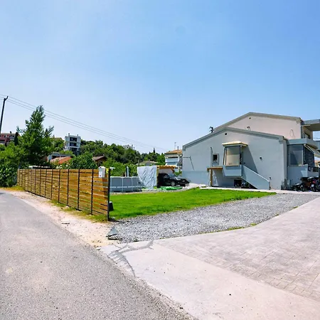 Foxy Summer House * Alepou